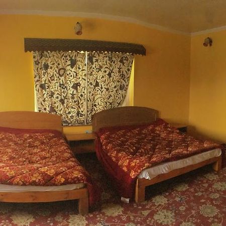 Royal Residency Otel Srīnagar Dış mekan fotoğraf